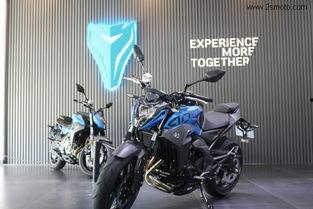 国产大牛摩托400cc骑行视频,驾驭激情，驰骋天地